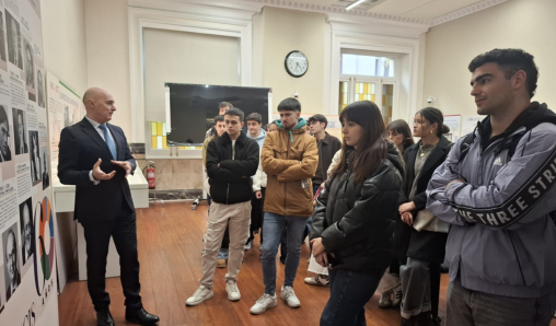 Students from the University of Valladolid visit the CIS