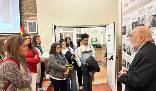 Una delegació d'universitaris visita el CIS