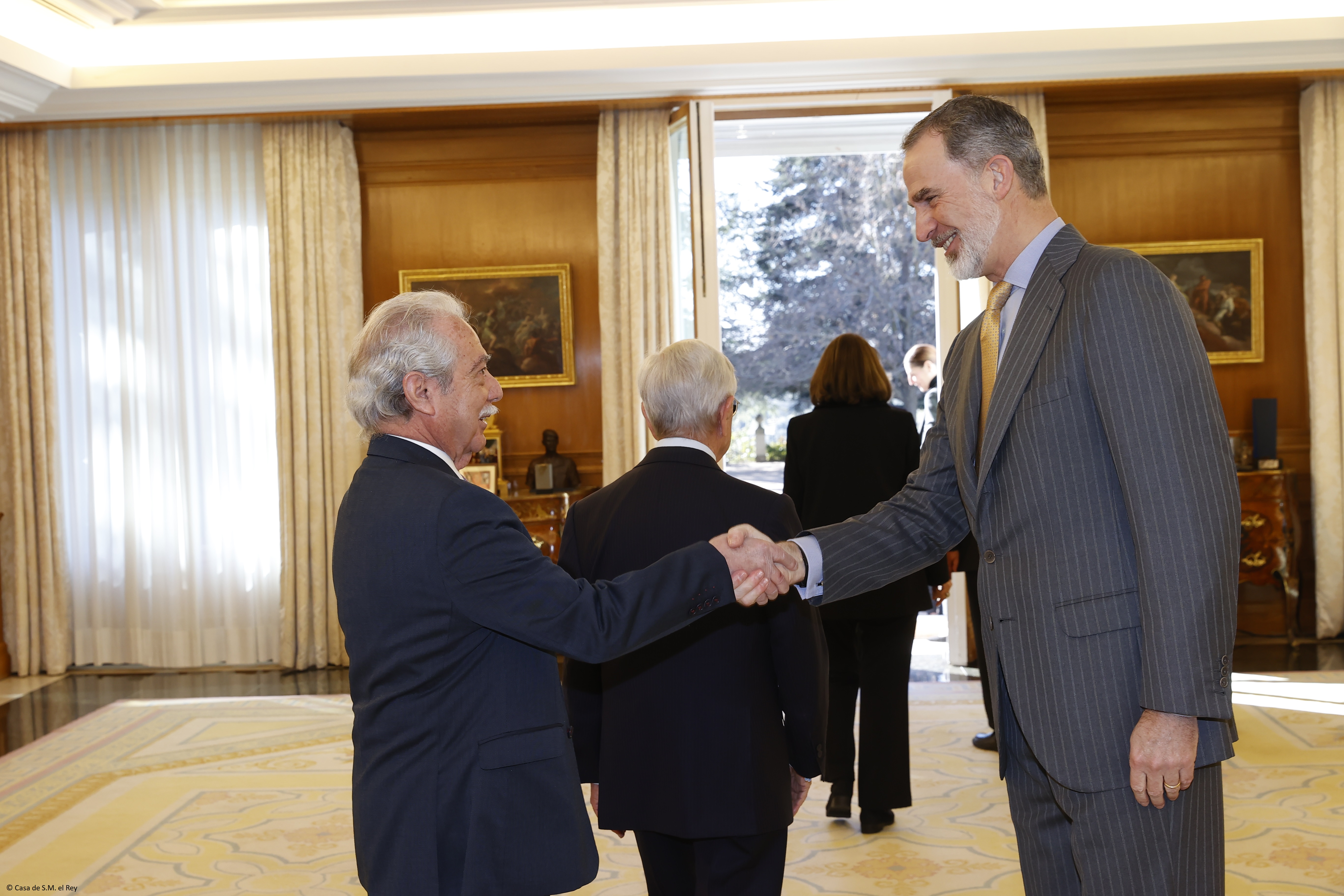 Saludo de S.M el Rey a Juan Diez Nicolas ex Director del IOP-CIS