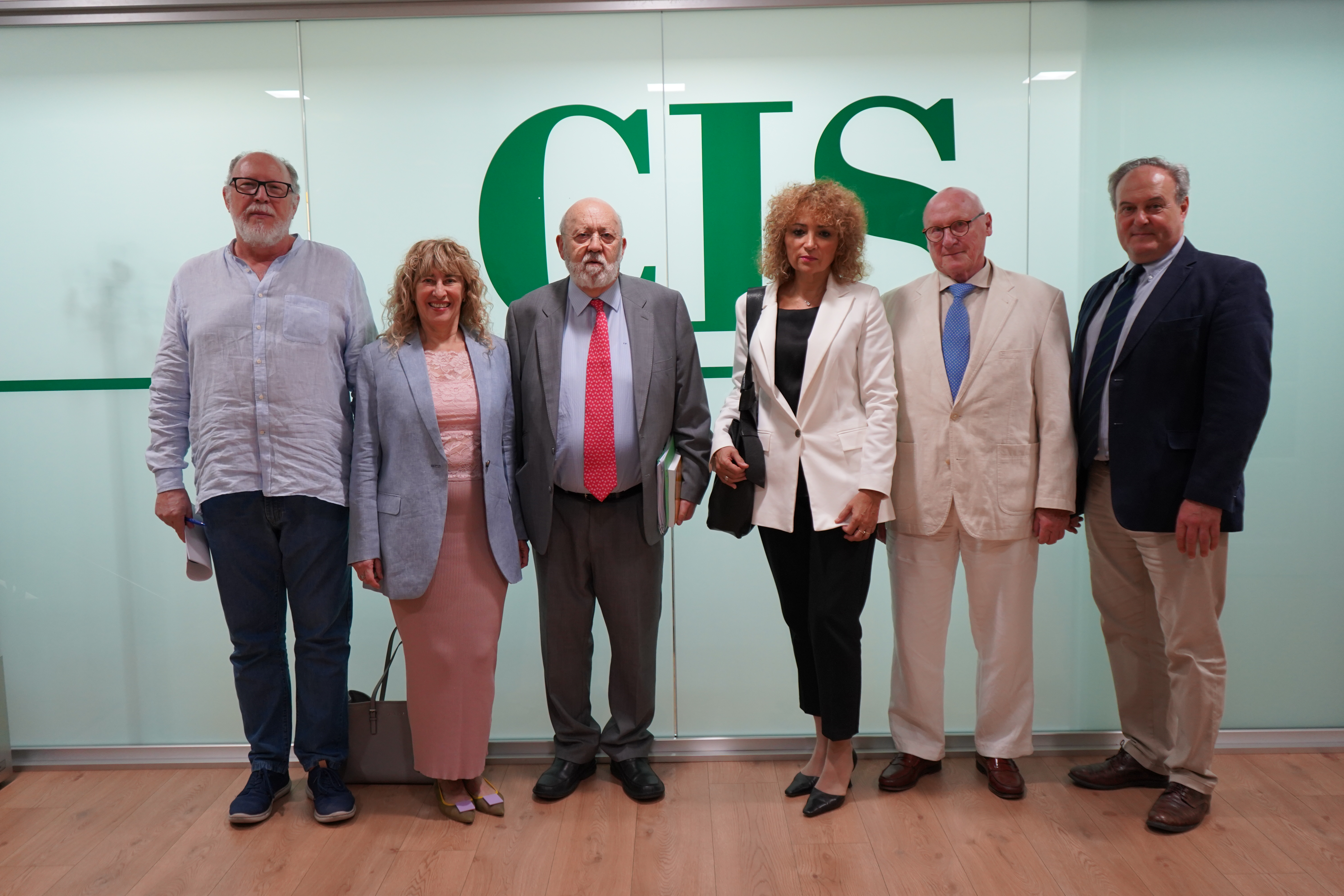 El CIS presenta el libro ‘Modelo Bifactorial Inercia-Incertidumbre Alaminos-Tezanos’