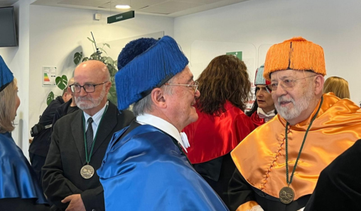 José Félix Tezanos recibe la Medalla de la Escuela Internacional de Doctorado de la UNED
