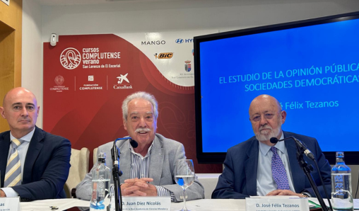 El presidente del CIS inaugura el curso de verano que organiza la institución con la UCM