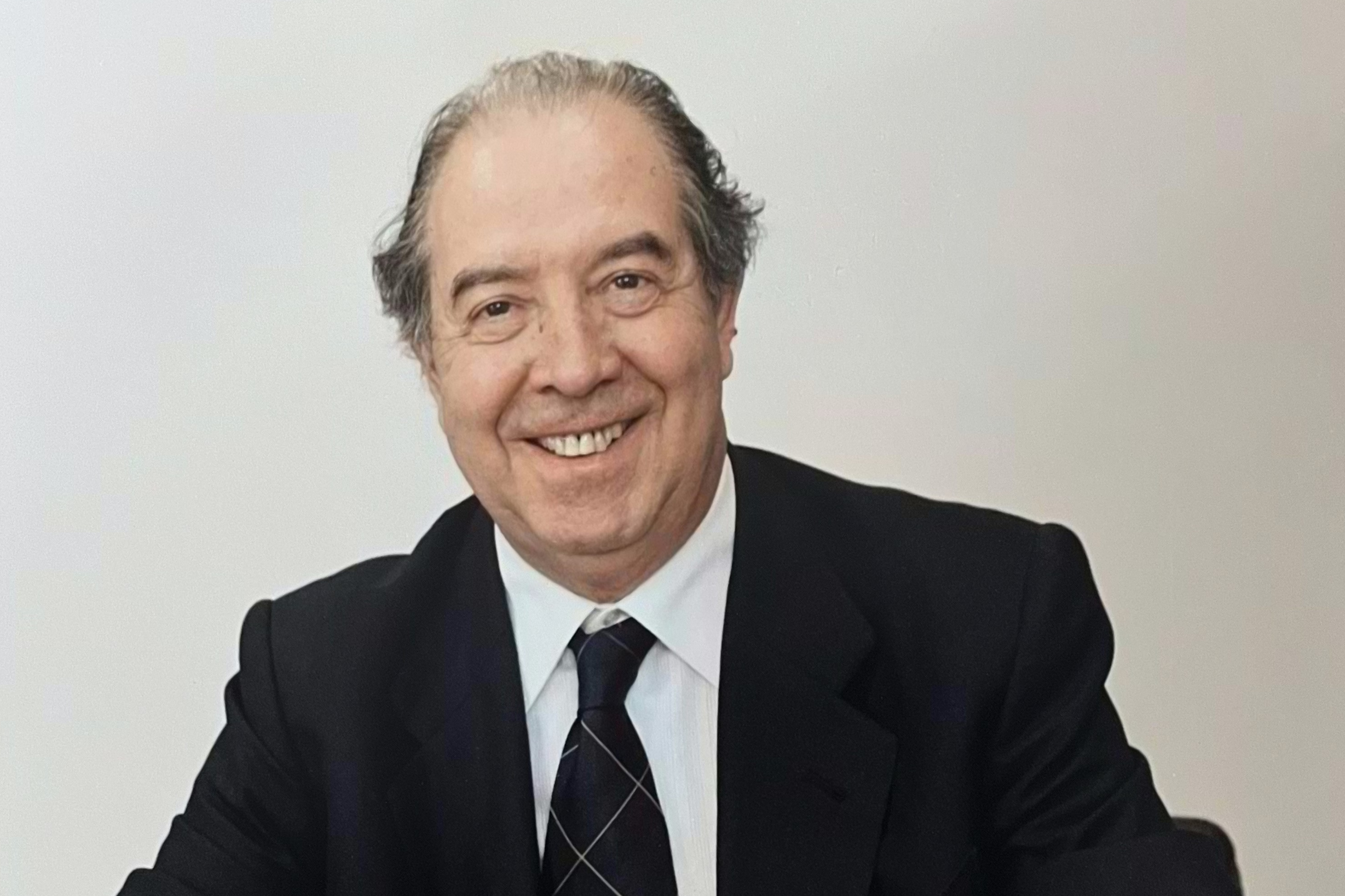 Luis Gónzalez Seara