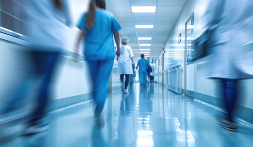 El 40,7% de los andaluces señala la gestión de la Sanidad Pública como el problema que más les afecta