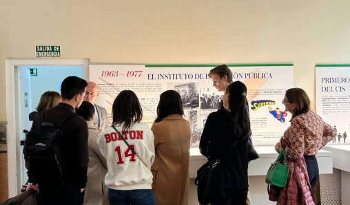 Una delegación de estudiantes de la Geneva Business School visitan el CIS