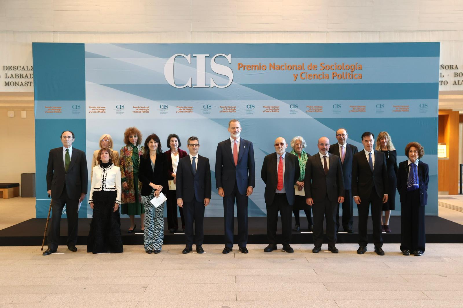 Carlota Solé y Rafael Pardo reciben el Premio Nacional de Sociología