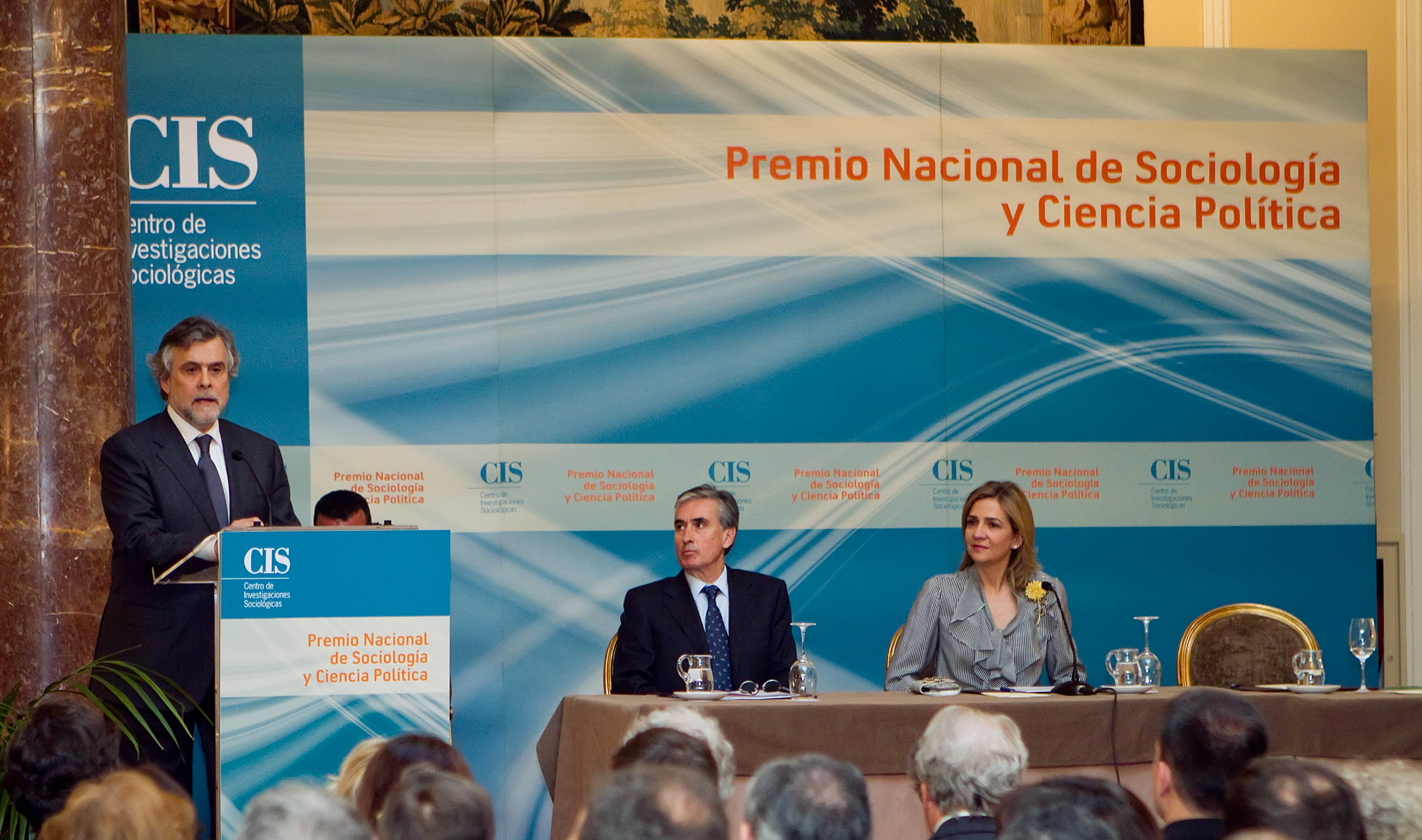 Fotos de la entrega del Premio Nacional de Sociología y Ciencia Política 2010 a D. Carlos Moya Valgañón